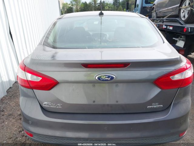 1FADP3F27EL412418 Ford FOCUS SE