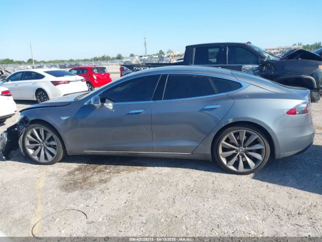 5YJSA1H1XEFP31911 Tesla Model S P85