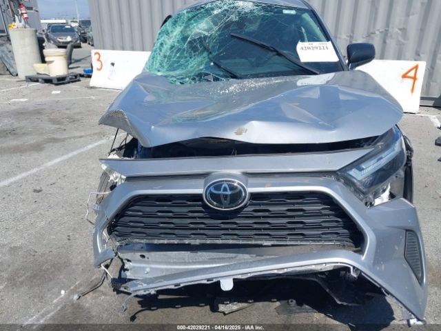 2T3F1RFV8PC377259 Toyota RAV4 LE
