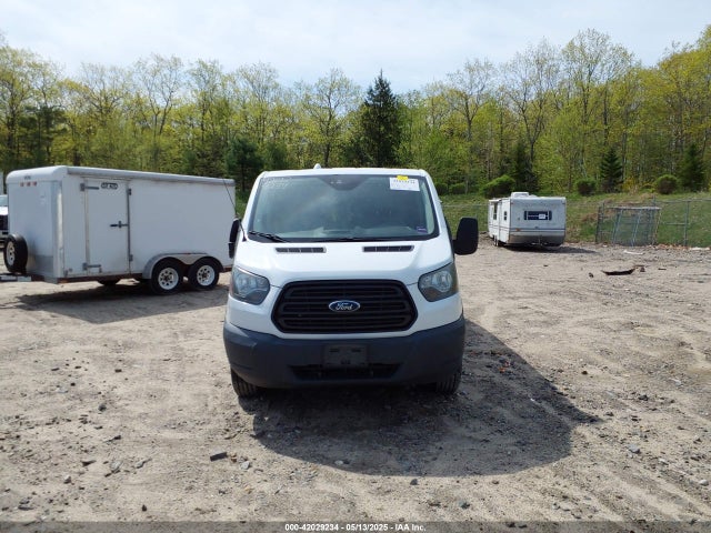 1FTYE1YM0GKB19151 Ford Transit-150