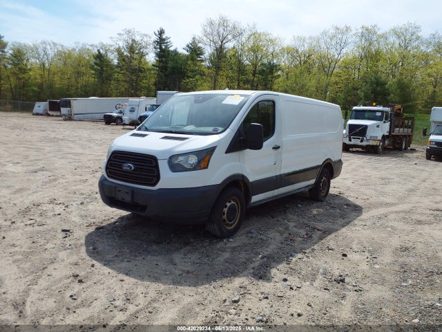 1FTYE1YM0GKB19151 Ford Transit-150
