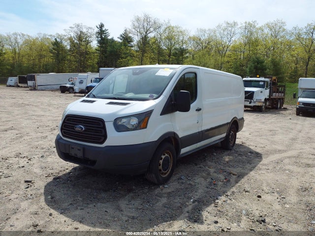1FTYE1YM0GKB19151 Ford Transit-150