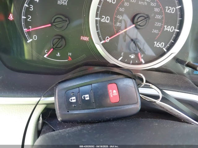JTNK4RBE8K3013084 Toyota COROLLA SE