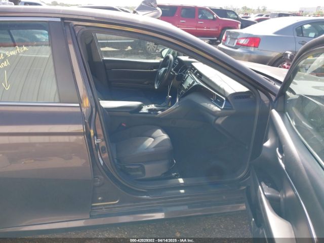 4T1B31HK2JU504728 Toyota Camry Hybrid Le