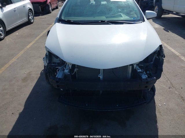 5YFBURHEXEP155766 Toyota COROLLA LE