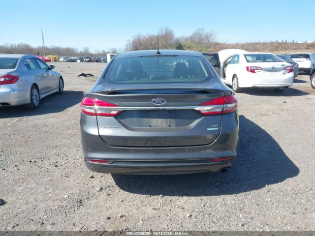 3FA6P0HD8HR211638 Ford FUSION SE