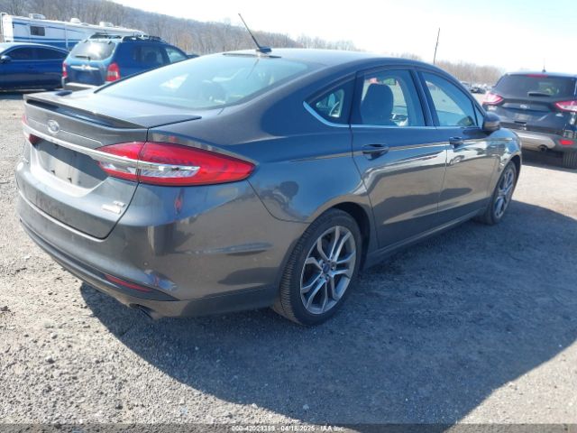 3FA6P0HD8HR211638 Ford FUSION SE