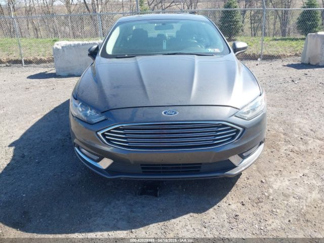 3FA6P0HD8HR211638 Ford FUSION SE