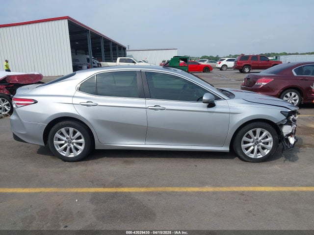 4T1B11HK5JU542816 Toyota CAMRY LE