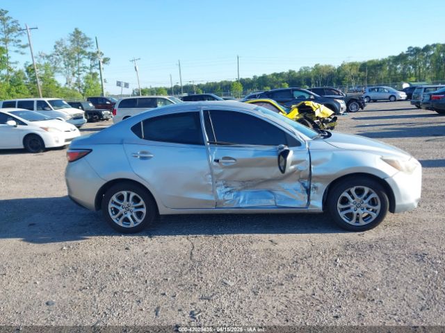 3MYDLBYVXHY195533 Toyota YARIS IA