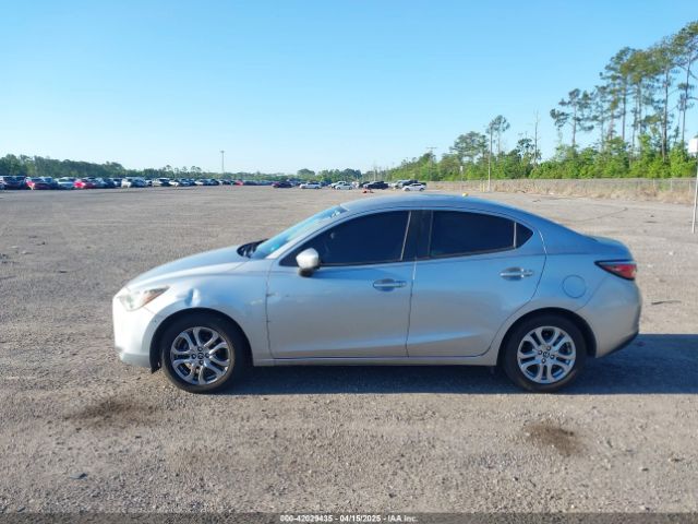 3MYDLBYVXHY195533 Toyota YARIS IA
