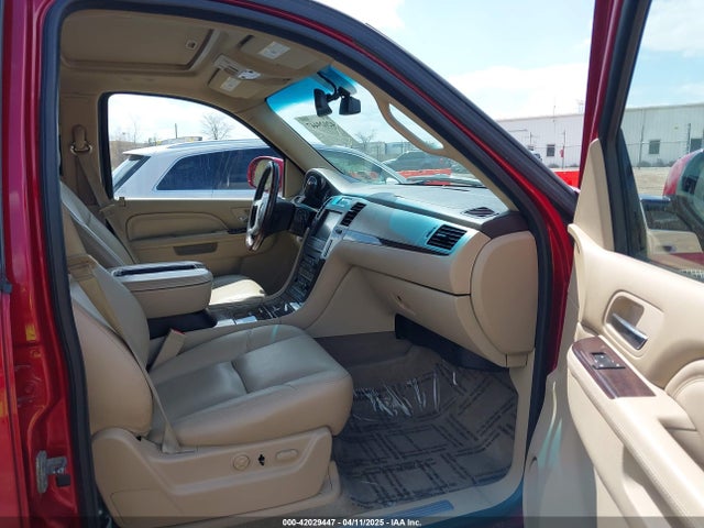 2013 CADILLAC ESCALADE 1GYS4CEF1DR296895 Photo 4