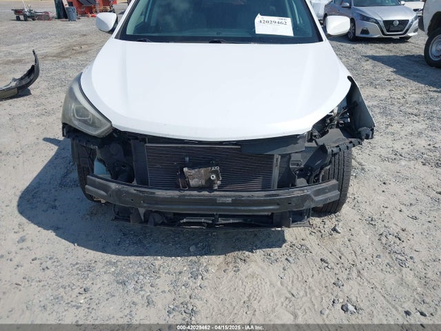 5XYZTDLBXGG322216 Hyundai Santa Fe Sport 2.4l
