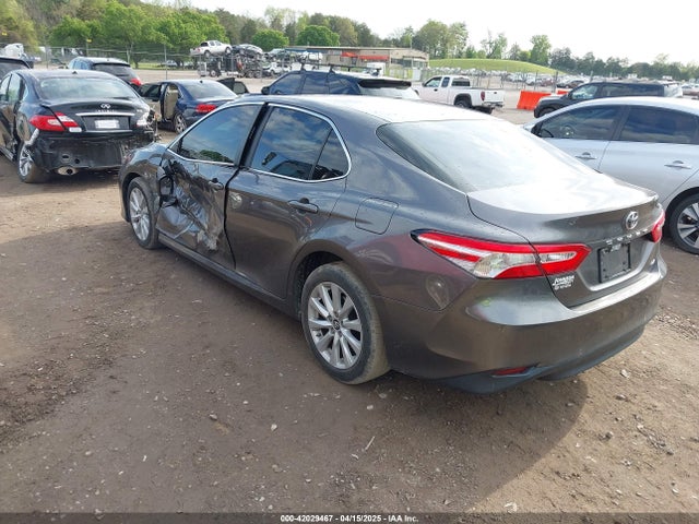 4T1B11HK3JU080210 Toyota CAMRY LE
