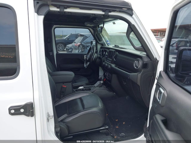 1C4HJXENXLW148851 Jeep Wrangler Unlimited Sahara 4x4
