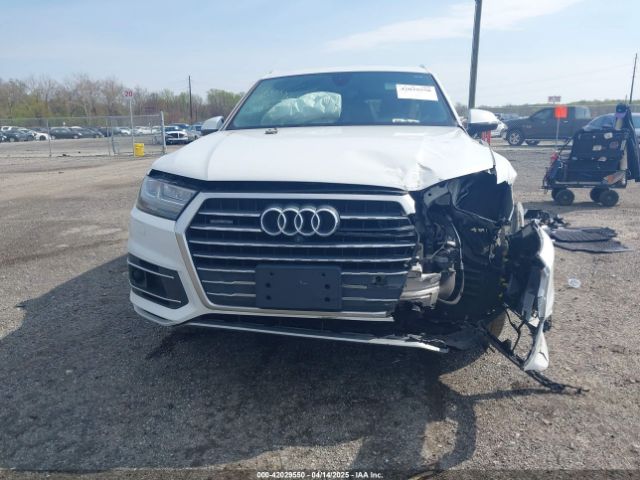 WA1LHBF78JD007191 Audi Q7 2.0t Premium
