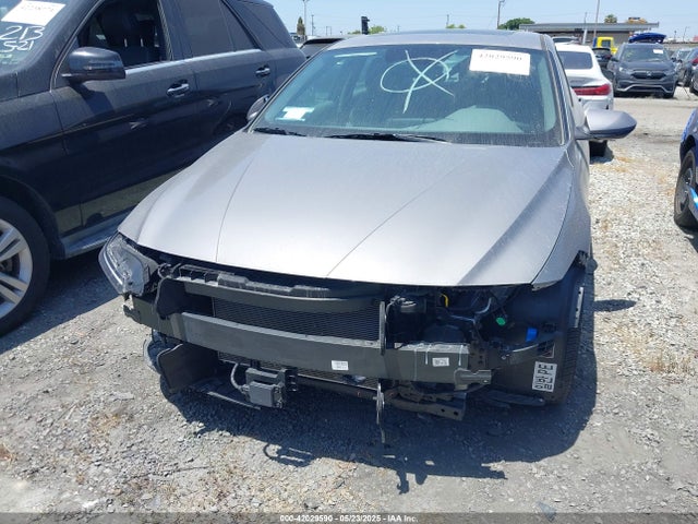 KMHLS4DG4RU833310 Hyundai ELANTRA SEL