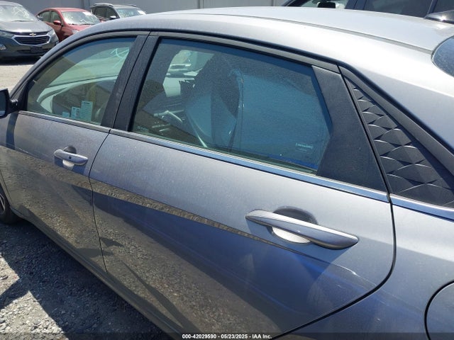 KMHLS4DG4RU833310 Hyundai ELANTRA SEL