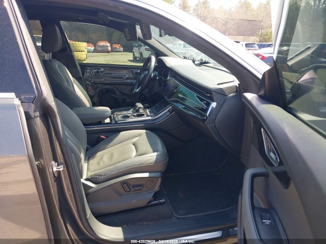 2019 AUDI Q8 WA1AVAF10KD025708 Photo 4