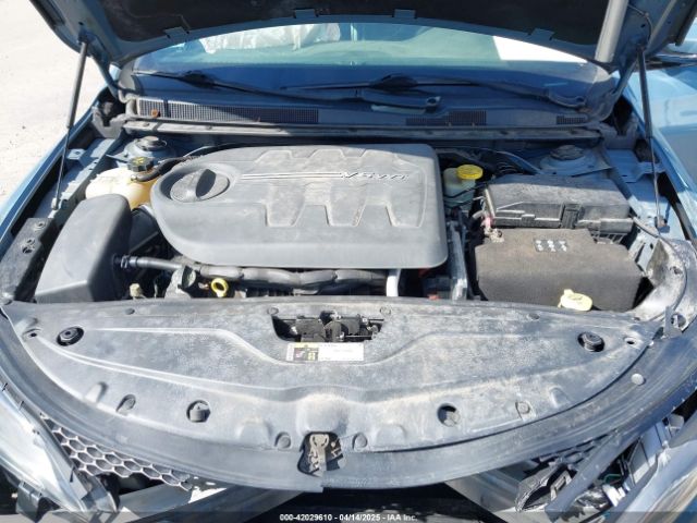 1C3CCCDG4FN643304 Chrysler 200 S