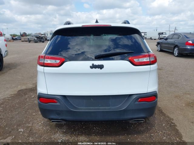 1C4PJLAS2HW607099 Jeep Cherokee Altitude Fwd