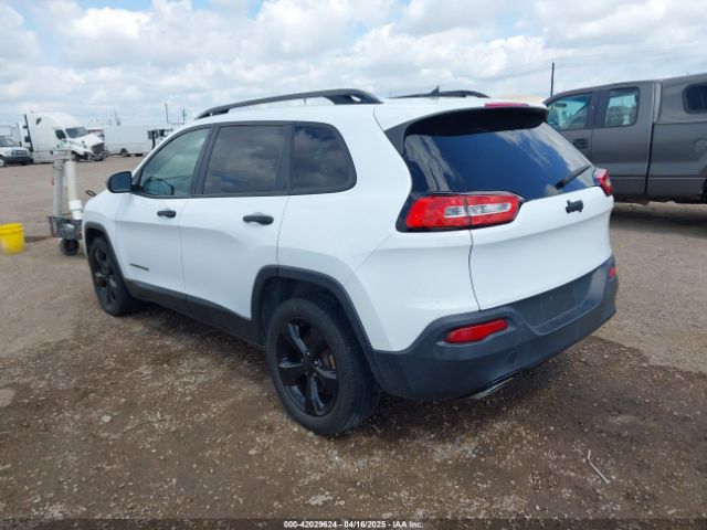 1C4PJLAS2HW607099 Jeep Cherokee Altitude Fwd