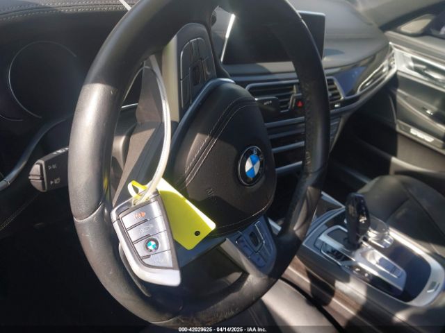 WBA7E2C36HG741092 BMW 740I