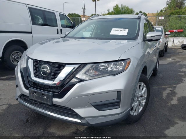 Nissan 2018 2018 KNMAT2MT9JP618356 Image 2