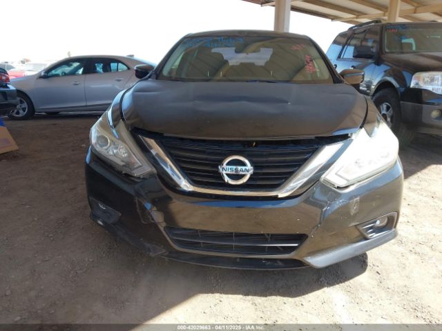 1N4AL3AP2HC486044 Nissan Altima 2.5 Sr