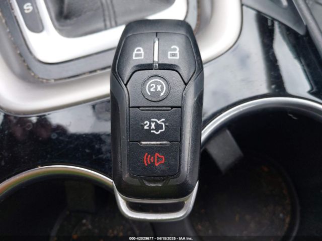 3FA6P0HD6ER175119 Ford FUSION SE
