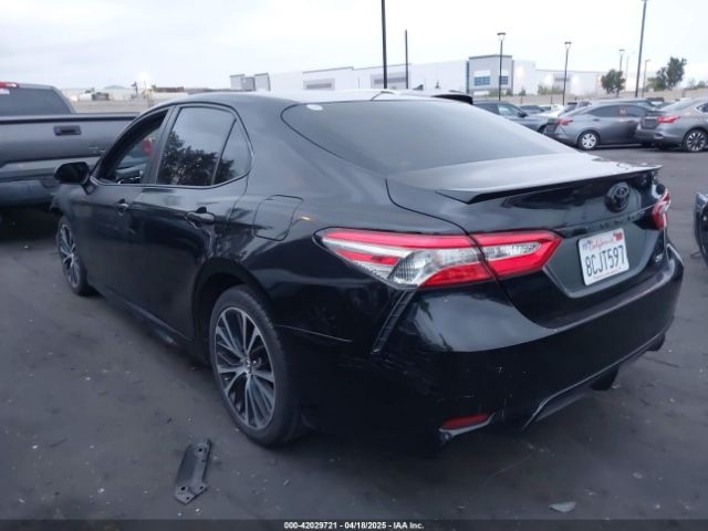 4T1B11HK4JU585155 Toyota CAMRY SE