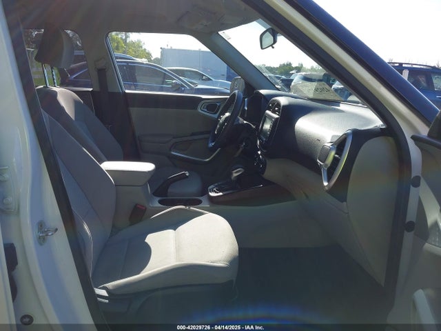 KNDJ23AU7M7737596 KIA SOUL LX