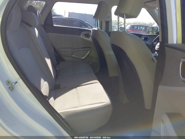 KNDJ23AU7M7737596 KIA SOUL LX
