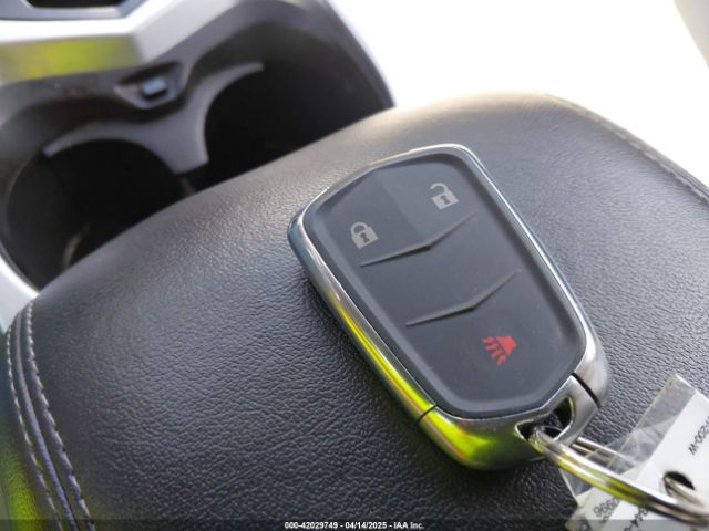 3GYFNAE39FS571065 Cadillac Srx Standard