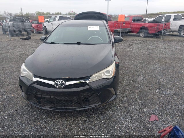 4T1BF1FK1GU142037 Toyota CAMRY SE