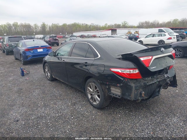 4T1BF1FK1GU142037 Toyota CAMRY SE
