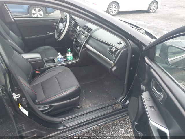 4T1BF1FK1GU142037 Toyota CAMRY SE