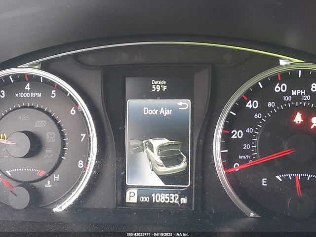 4T1BF1FK1GU142037 Toyota CAMRY SE