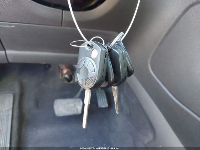 1FMCU9GXXFUA96774 Ford ESCAPE SE