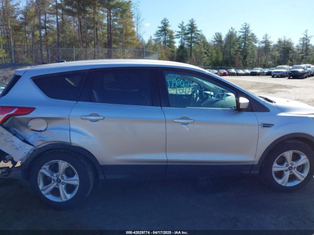 1FMCU9GXXFUA96774 Ford ESCAPE SE