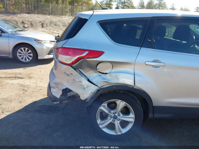 1FMCU9GXXFUA96774 Ford ESCAPE SE