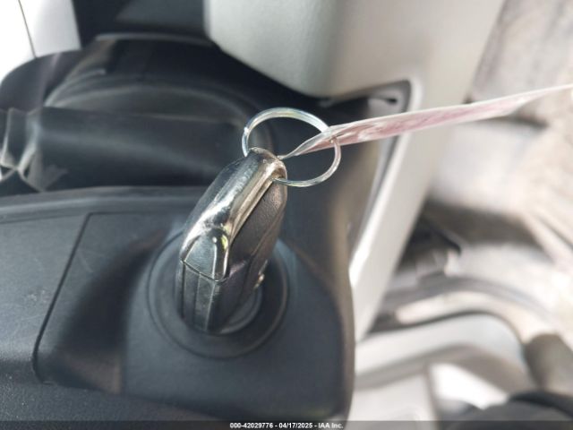1FTMF1C88HKC69886 Ford F-150 Xl
