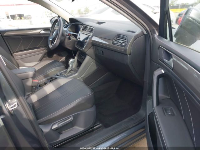 3VV2B7AX8NM132534 Volkswagen Tiguan 2.0t Se