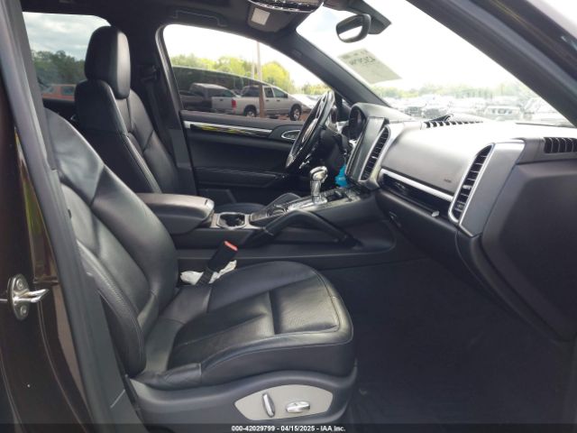 WP1AF2A26FLA44086 Porsche Cayenne Diesel