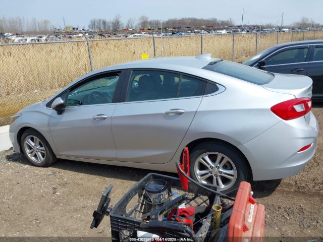 1G1BE5SM0H7252656 Chevrolet Cruze Lt Auto