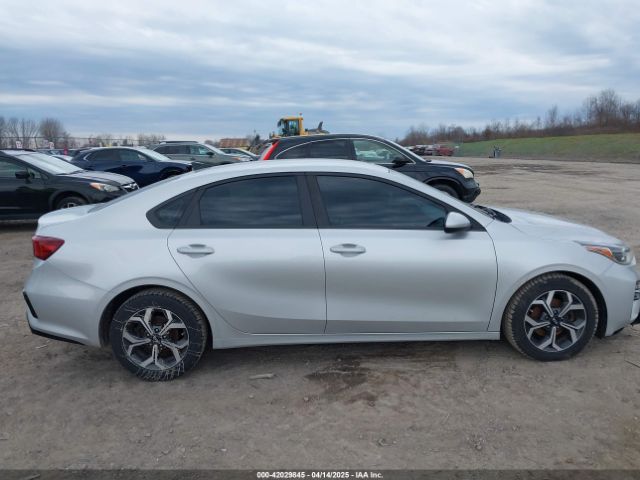 3KPF24AD5KE012023 KIA Forte Lxs