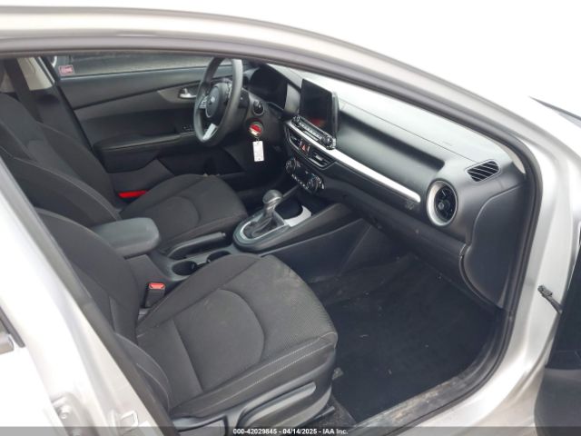 3KPF24AD5KE012023 KIA Forte Lxs