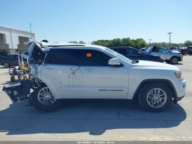 1C4RJEAG3JC430294 Jeep Grand Cherokee Laredo 4x2
