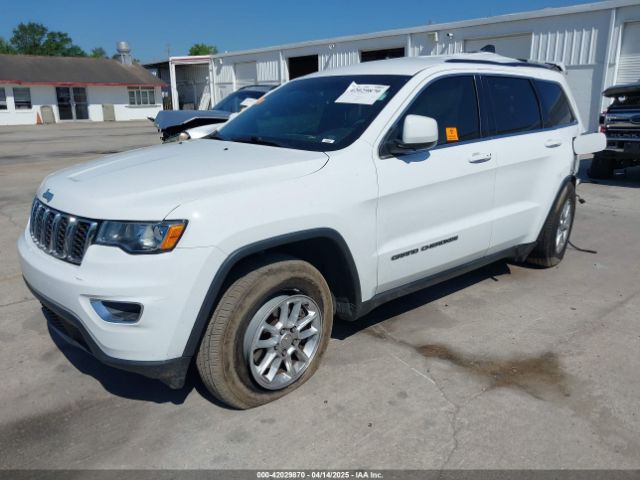 1C4RJEAG3JC430294 Jeep Grand Cherokee Laredo 4x2