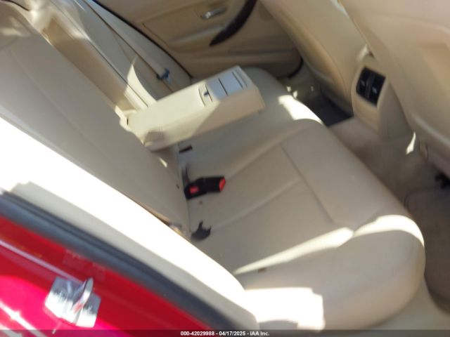WBA3B1G51FNT04302 BMW 320i